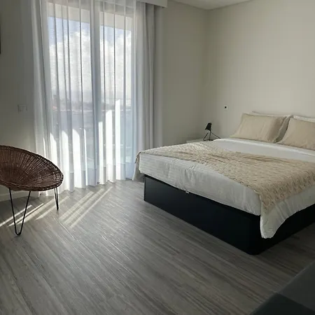 Raphael Views Apartament *