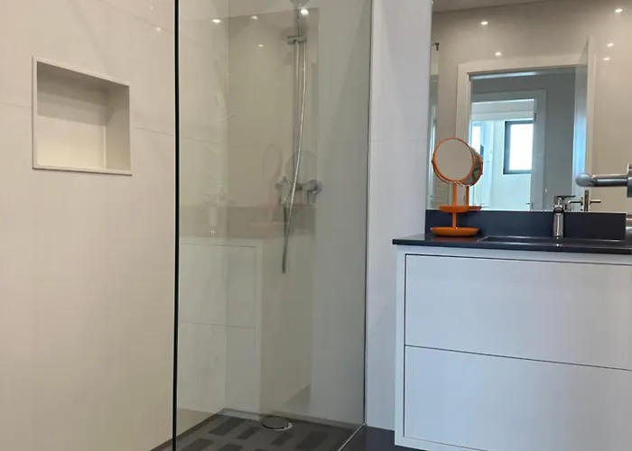 Raphael Views Φουνκάλ