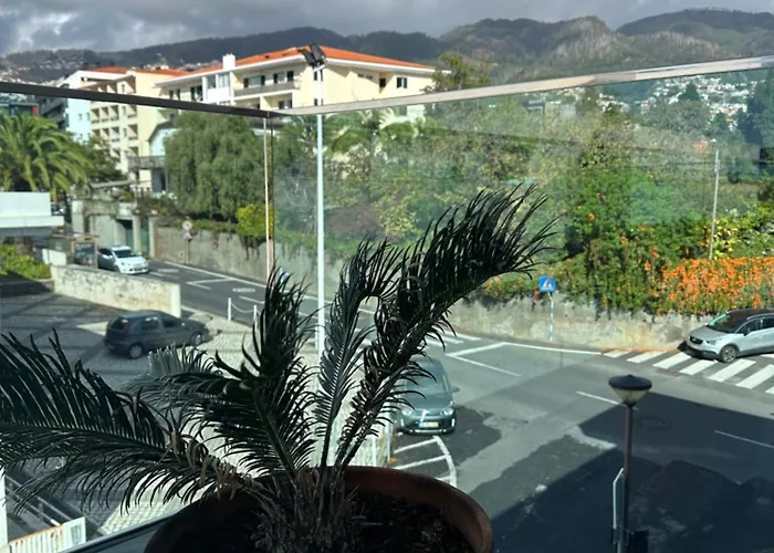 Raphael Views Φουνκάλ