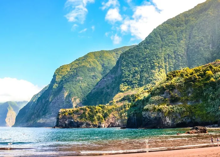 Raphael Views Φουνκάλ